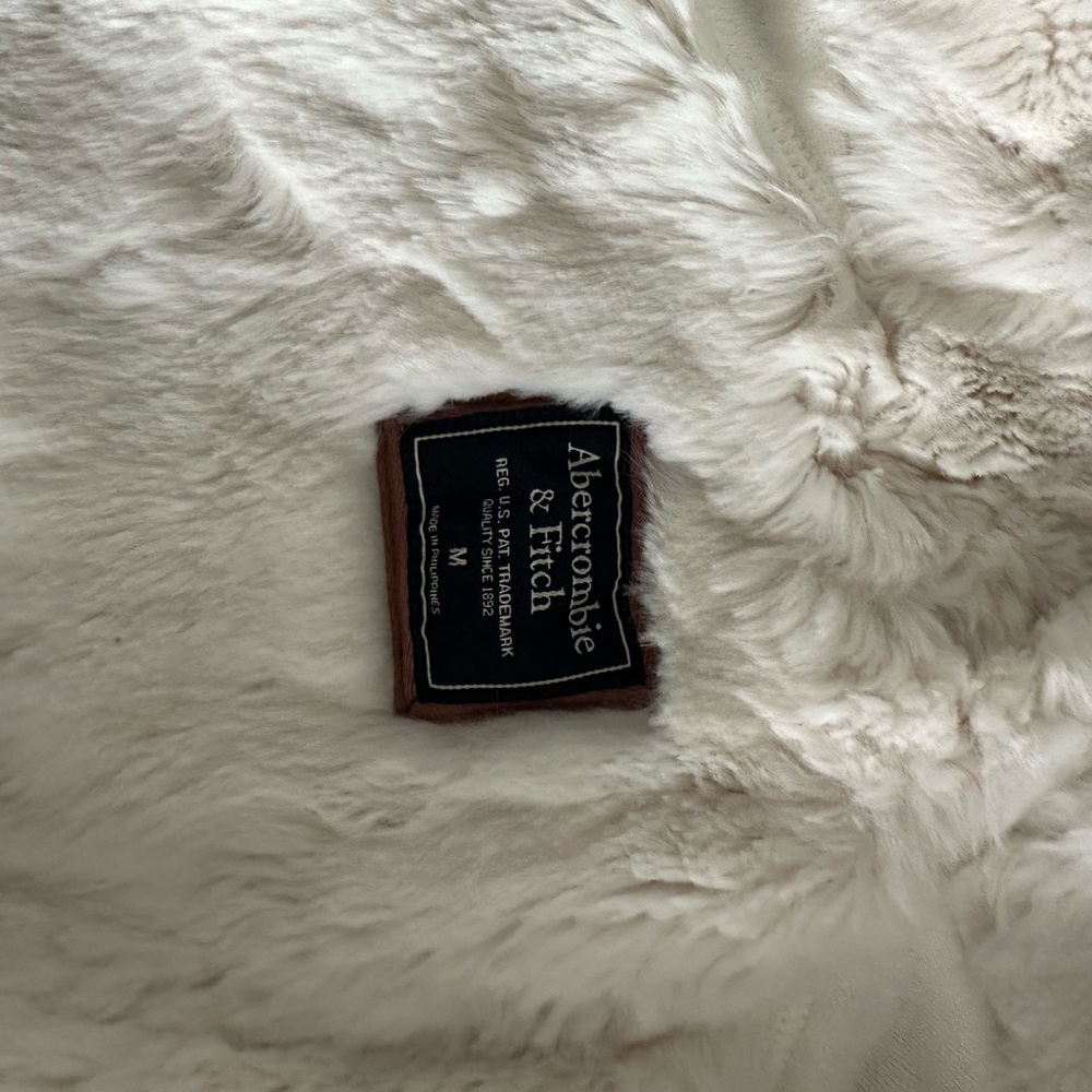 Abercrombie & Fitch Cream Sherpa Jacket - Picture 2 of 3